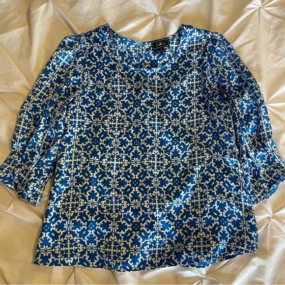 Co Til Co Women’s Printed Blue White Flowy Top Shirt 3/4 length sleeve - Picture 1 of 9